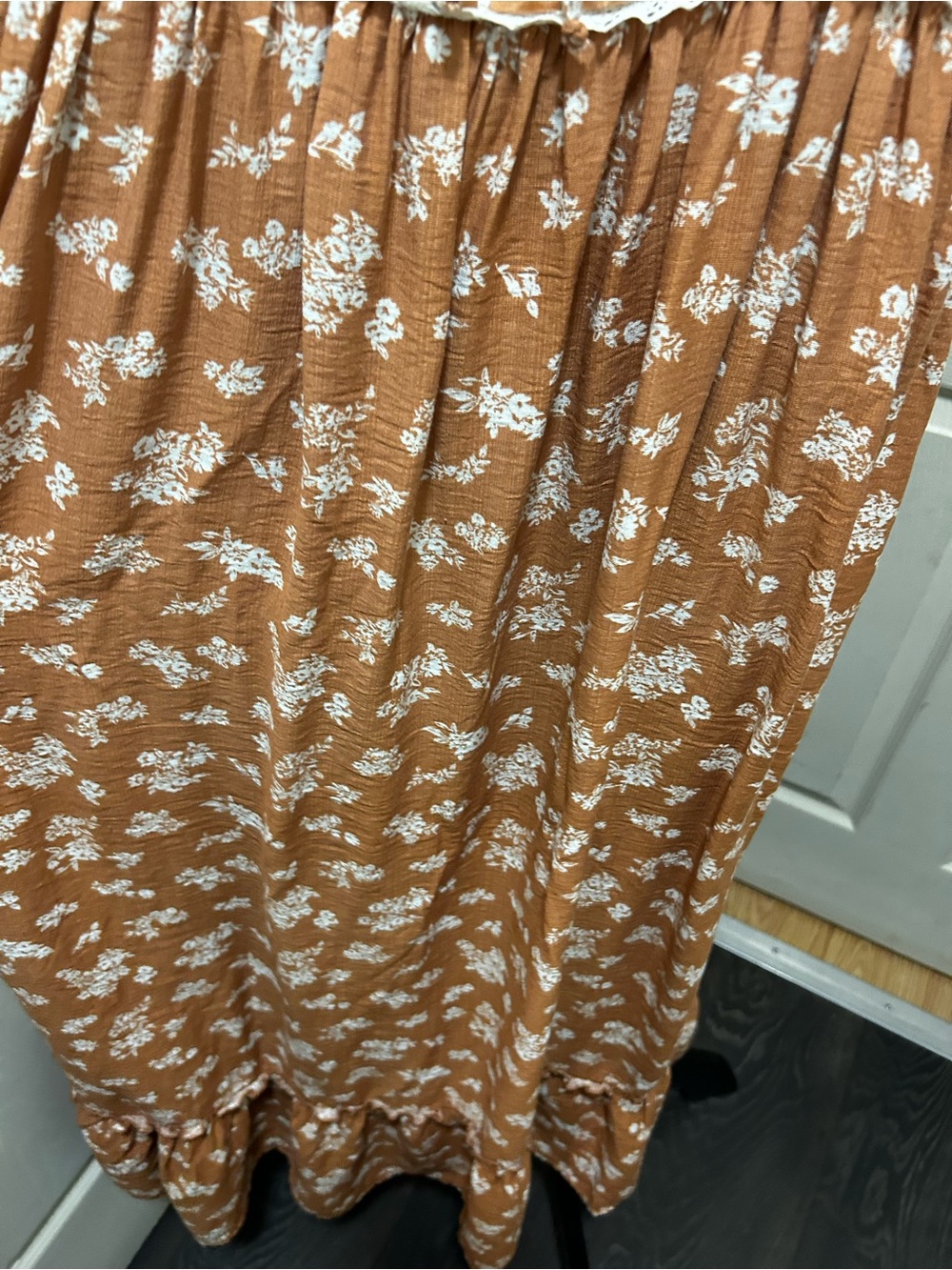 Sincerely Jules Rust Floral Maxi Dress - Picture 7 of 11